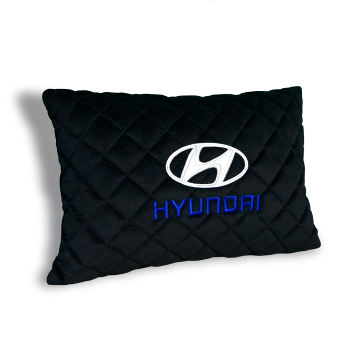 Подушки из алькантары Подушка из алькантары с вышивкой Hyundai (Черная)